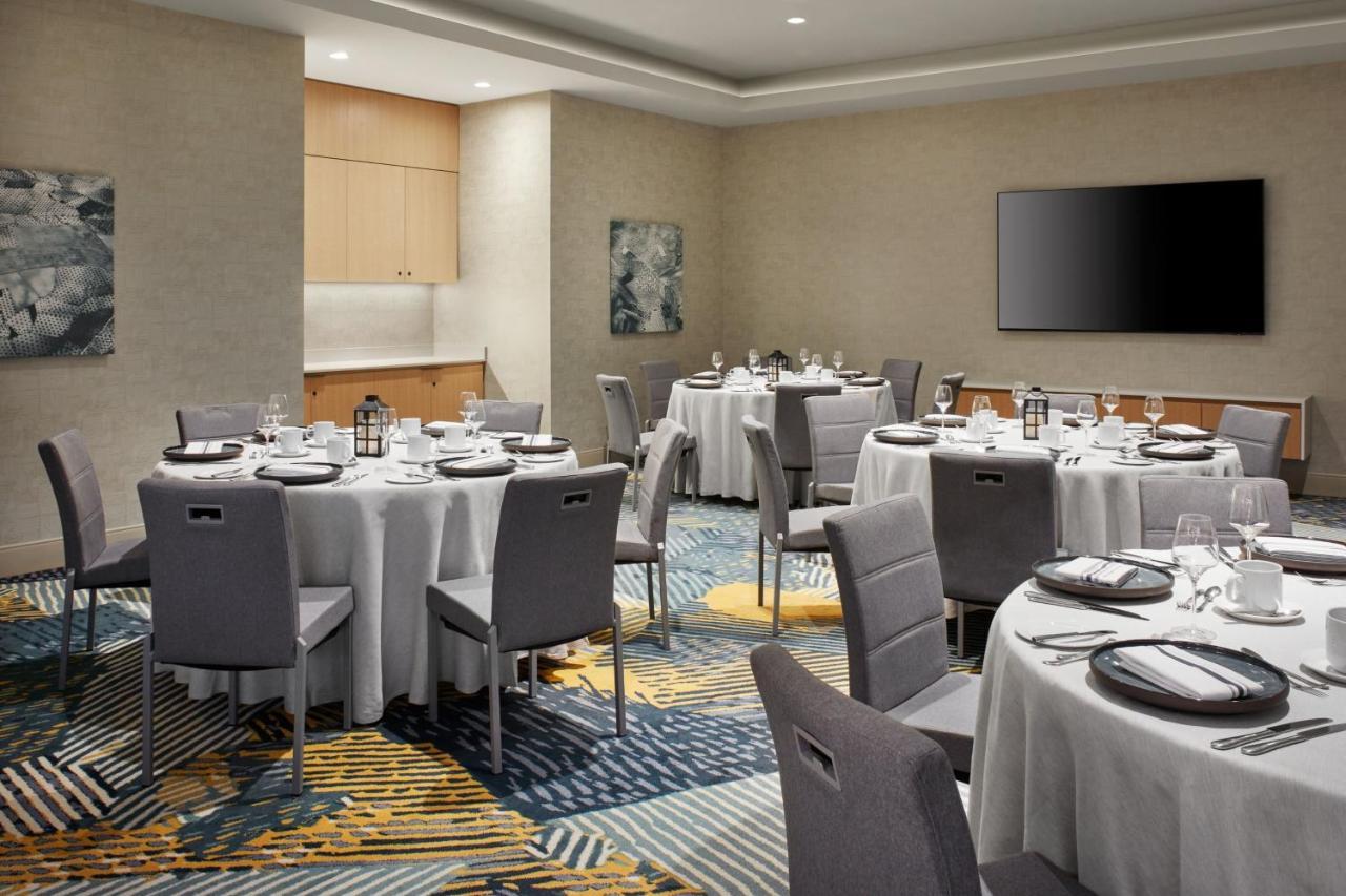 เดลต้า โฮเต็ล บาย แมริออท แคลกรีแอร์พอร์ต อิน-เทอร์มินัล Hotel คาลการี ภายนอก รูปภาพ