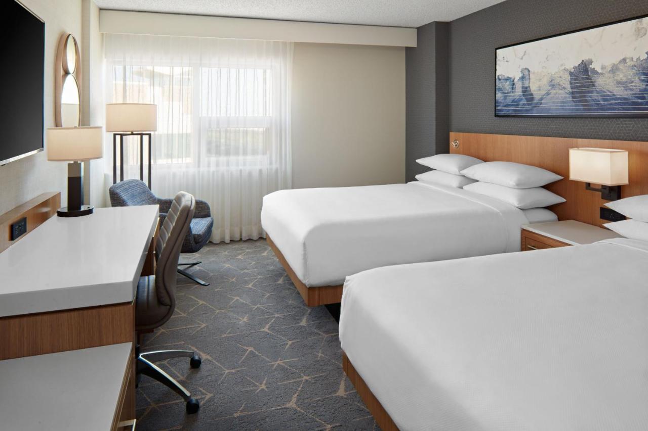 เดลต้า โฮเต็ล บาย แมริออท แคลกรีแอร์พอร์ต อิน-เทอร์มินัล Hotel คาลการี ภายนอก รูปภาพ