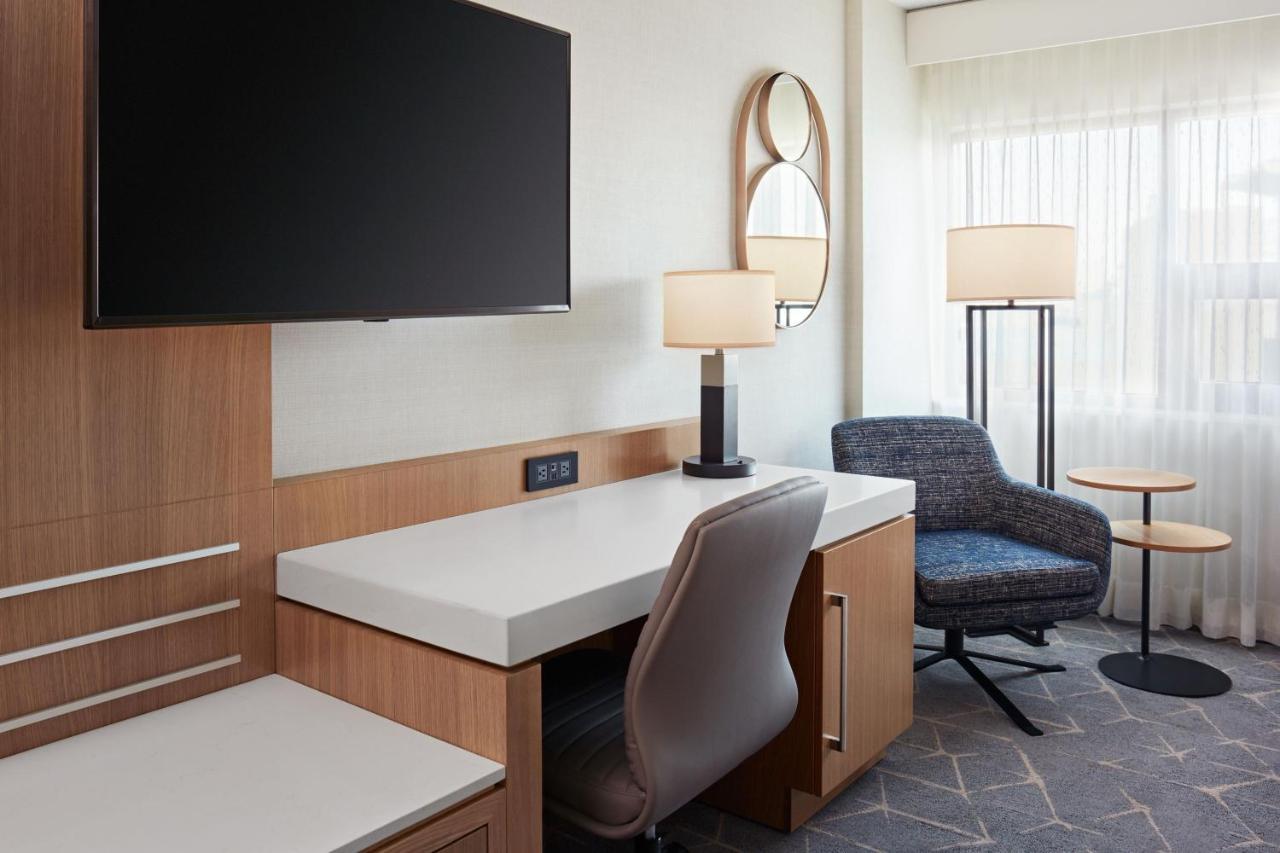 เดลต้า โฮเต็ล บาย แมริออท แคลกรีแอร์พอร์ต อิน-เทอร์มินัล Hotel คาลการี ภายนอก รูปภาพ