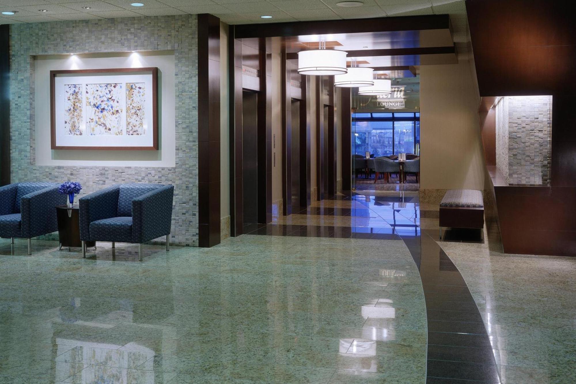 เดลต้า โฮเต็ล บาย แมริออท แคลกรีแอร์พอร์ต อิน-เทอร์มินัล Hotel คาลการี ภายนอก รูปภาพ