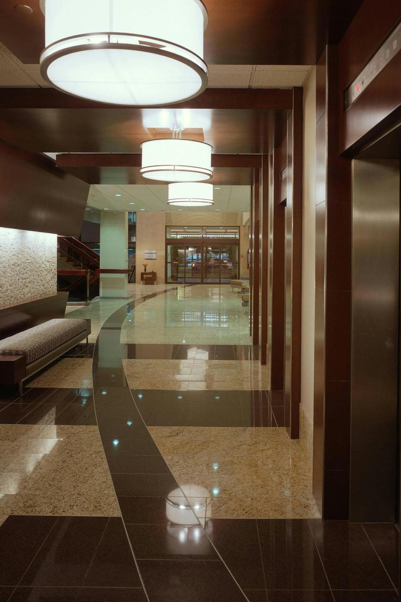 เดลต้า โฮเต็ล บาย แมริออท แคลกรีแอร์พอร์ต อิน-เทอร์มินัล Hotel คาลการี ภายนอก รูปภาพ